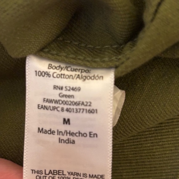 Green Midi Dress with Structured Silhouette and Belted Waist - Picture 3 of 8